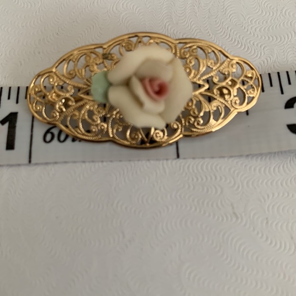 1928 Company Ceramic Brooch - Picture 3 of 5